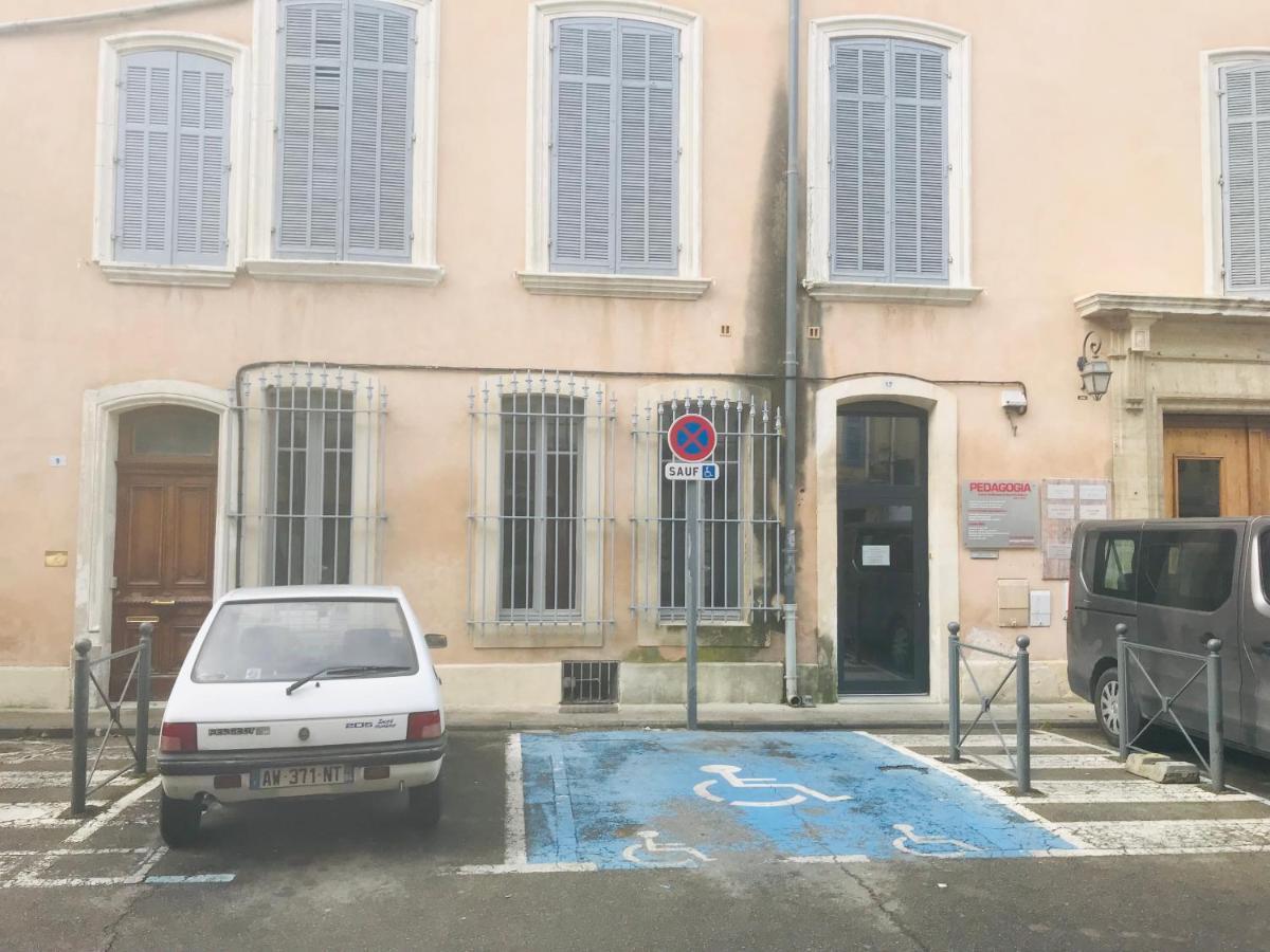 Chambre Privee Totalement Independante Au Coeur De La Ville Carpentras Luaran gambar